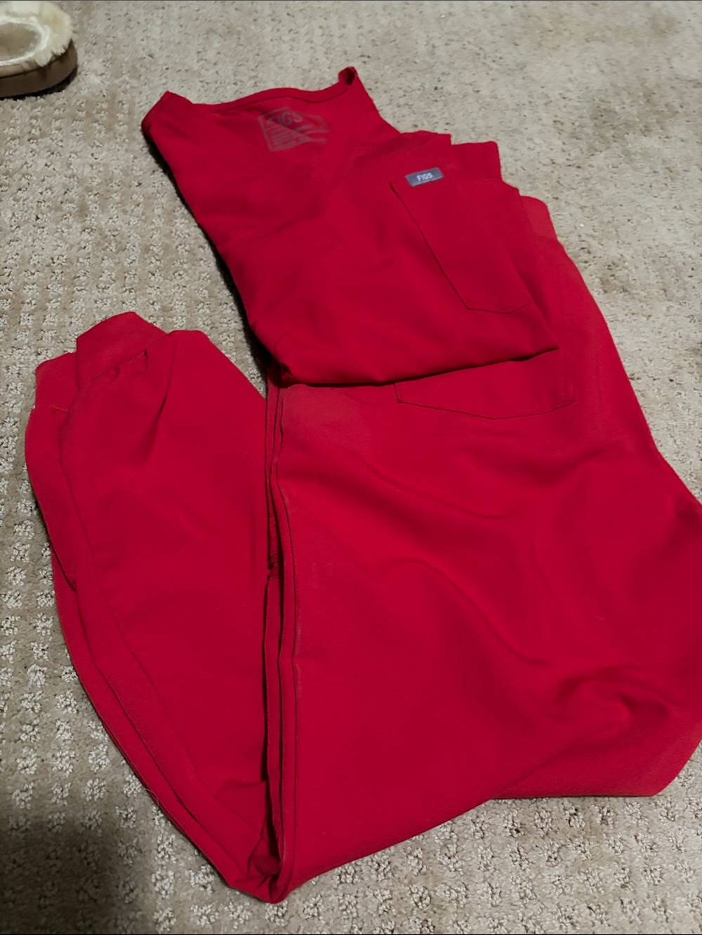 Figs Women's Red Sweatpants & Joggers Set